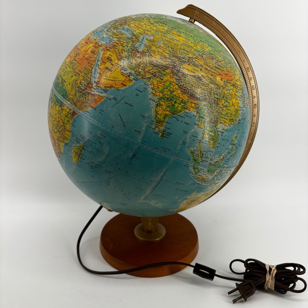 Replogle World Horizon Series 12 Inch Illuminated Globe Wood Base Vintage USSR